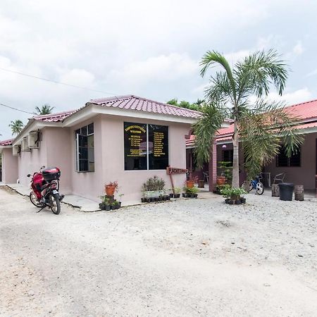 Kampung Guest House Pantai Cenang  Exterior foto