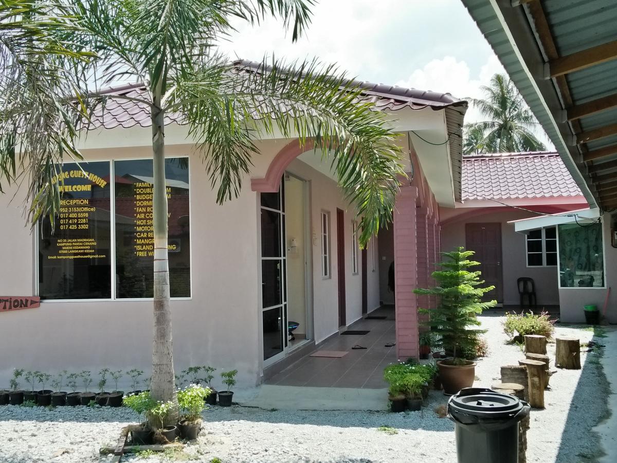 Kampung Guest House Pantai Cenang  Exterior foto